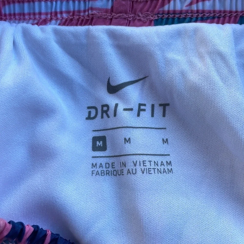Nike Print Tempo Magic Flamingo Shorts Sz M